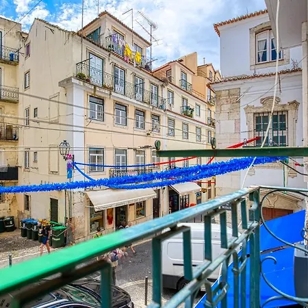 Inloveapartments - Alfama Balcony Apartment Lisbon