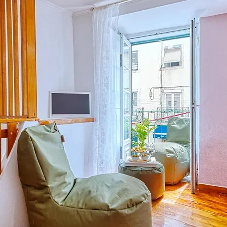 Inloveapartments - Alfama Balcony Апартаменты
